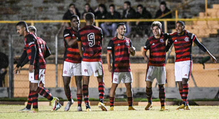Flamengo não decepcionou e avançou na Copinha