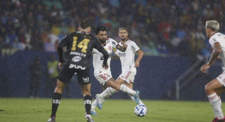 Flamengo perdeu de 1 a 0 para o Independiente Del Valle; jogo de volta será no Maracanã

