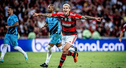 Pedro marcou o primeiro gol na virada do Flamengo