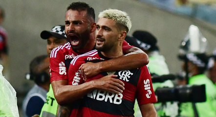 Arrascaeta marcou o primeiro do Flamengo
