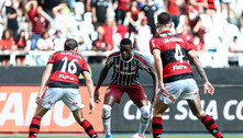 Lateral em pauta: Flamengo negocia com Ayrton Lucas, ex-Fluminense