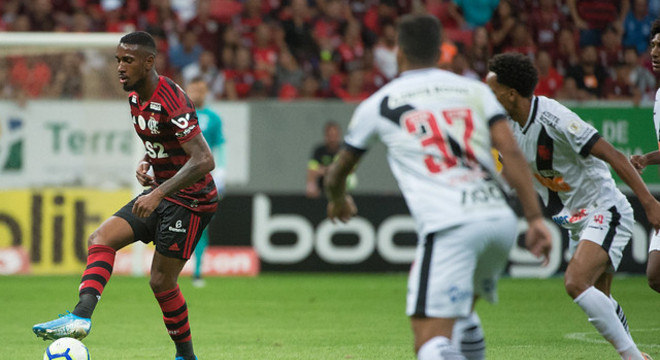 Flamengo e Vasco querem agilizar o retorno do futebol no Rio