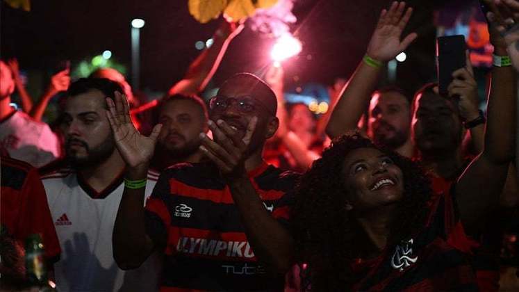 Flamenguistas comemoraram o título rubro-negro na Libertadores.