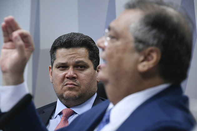 Dino defendeu que tem experiência política para atuar no STF e criticou decisões monocráticas da Corte