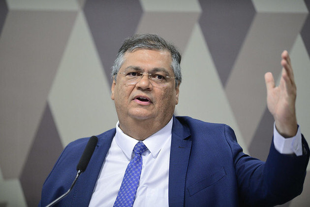 Dino também disse que vai atuar para que o Judiciário não enfraqueça a legalidade de atos administrativos