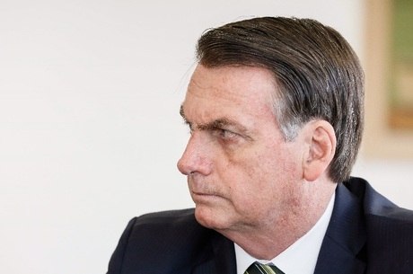 'Você acredita em Comissão da Verdade?', questiona Bolsonaro 