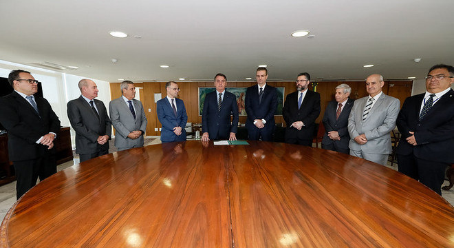 Novo diretor da PF toma posse em cerimônia fechada em Brasília ...