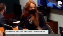 Ao Conselho de Ética, Flordelis volta a chorar e alegar inocência