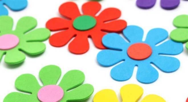 Flores de EVA coloridas e simples