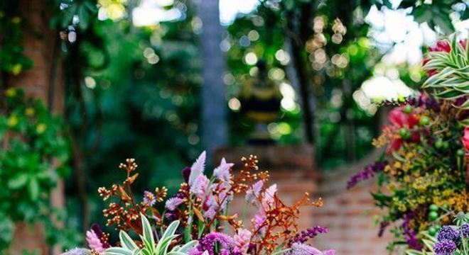 Flores para casamento rústico ao ar livre