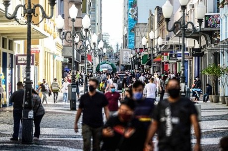 Internações por covid mais que dobraram na região