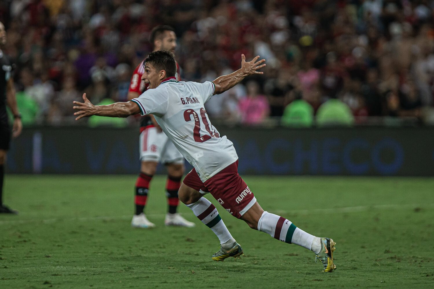 Derrota para o Fluminense na decisão da Taça Guanabara. Clima está perto do insuportável para Vítor