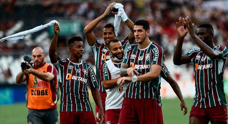 Saiba quanto os times brasileiros recebem dos patrocinadores - Fotos - R7  Futebol