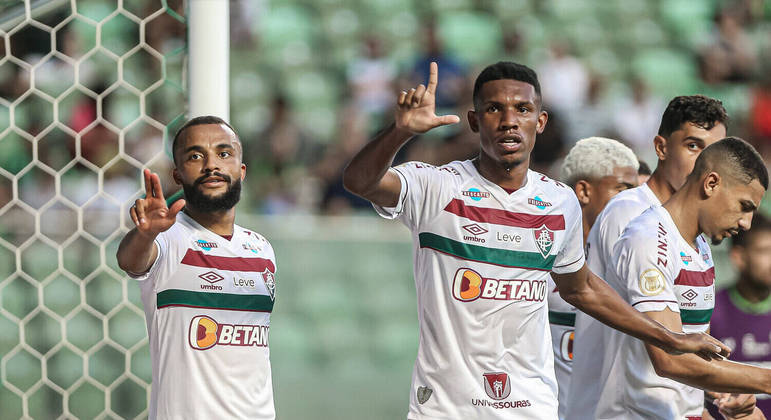 Fluminense abriu o Brasileirão vencendo o América-MG