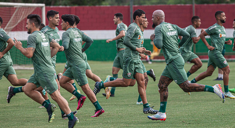 Fluminense em atividade no CT Carlos Castilho