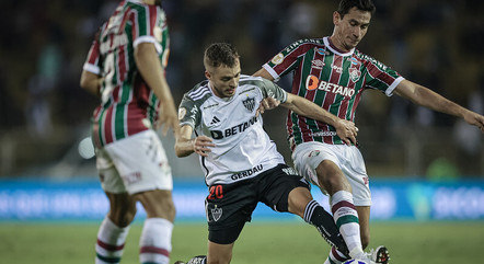 Digite a legenda da foto aqui