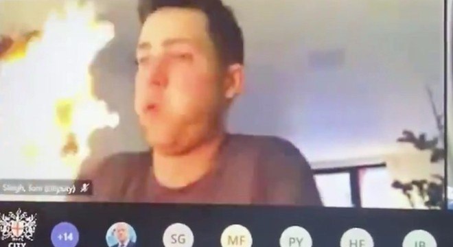 Tom Sleigh passou aperto ao vivo por causa de um isqueiro USB