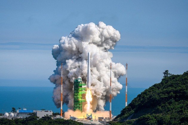 Todos os estágios do foguete funcionaram e ele conseguiu atingir o objetivo de 700 quilômetros de altura e lançar um satélite de verificação de função em órbita, informou Seul. O programa espacial da Coreia do Sul 