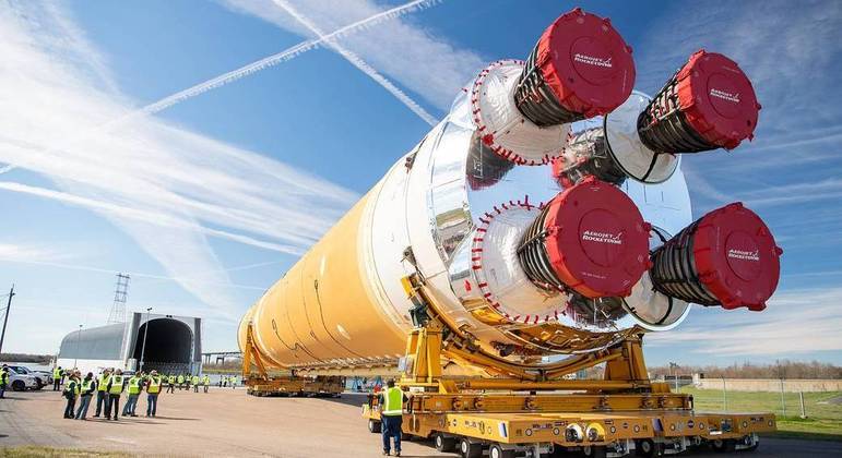 Novidade da Nasa, o foguete SLS tem quase 100 m de altura
