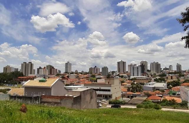 Foi  em Americana, cidade de 242 mil habitantes no interior de São Paulo, a 126 km da capital paulista. 