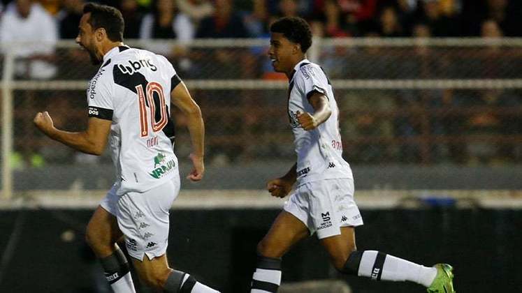 Foi no sufoco! Com gol de Nenê no início da partida, o Vasco venceu o Ituano por 1 a 0 no confronto direto pela classificação à Série A do próximo ano. A seguir, veja imagens da decisão: 