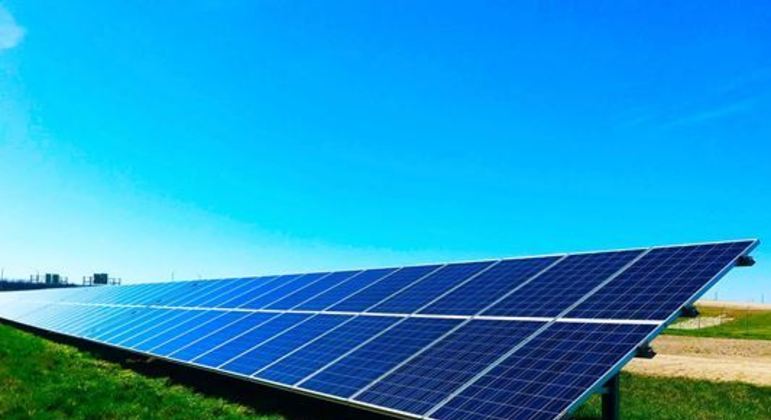 Brasil é 4º país que mais cresceu na implantação de energia solar em 2021 -  Notícias - R7 Economia