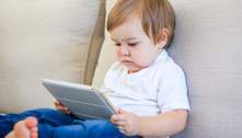 OMS alerta: bebês não devem ter contato com celulares e tablets