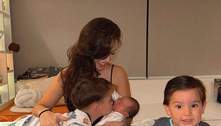 Gabi Brandt publica 1ª foto com os três filhos e encanta seguidores