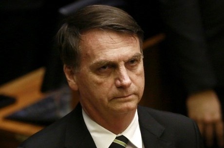 Bolsonaro diz que quer ministro "de carreira"