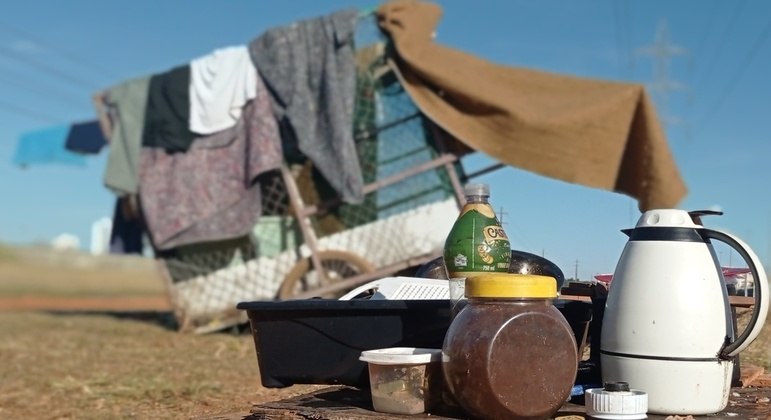 Café é o alimento de Cirlene na falta de leite e pão