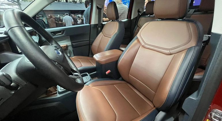 Interior tem acabamento em dois tons, o que confere modernidade