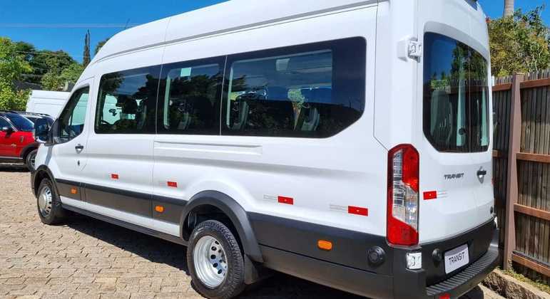 Configuração Minibus 14+1 sai por R$ 336.500