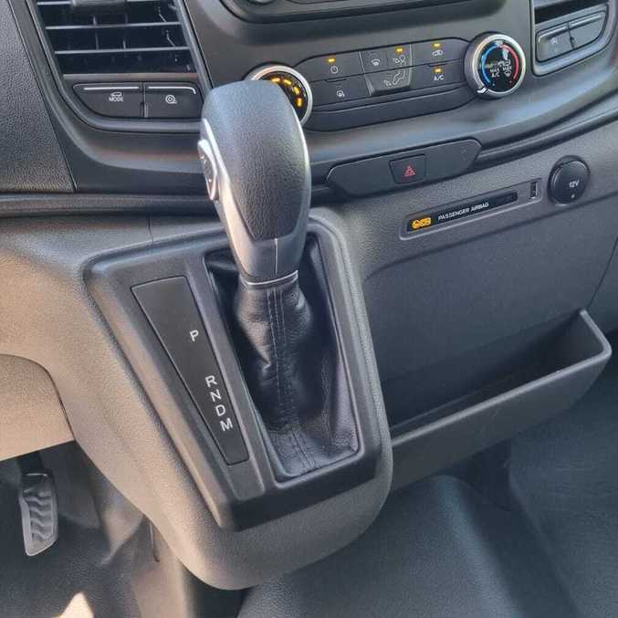 Transmissão automática tem 10 posições com conversor de torque