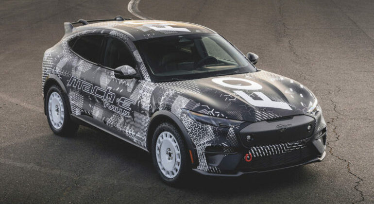 Mustang Mach-E Rally preserva o visual da configuração convencional do SUV elétrico