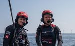 O dinamarquês Kevin Magnussen usou o tempo livre para conhecer a Denmark SailGP Team, equipe de vela que usa catamarãs F50 de alto desempenho. O piloto da Haas passeou por Copenhague e desejou sorte aos atletas 