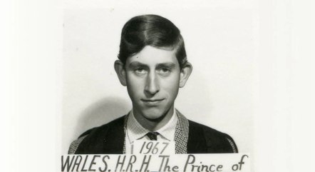 Foto de matrícula do Rei Charles, que foi à universidade em 1967