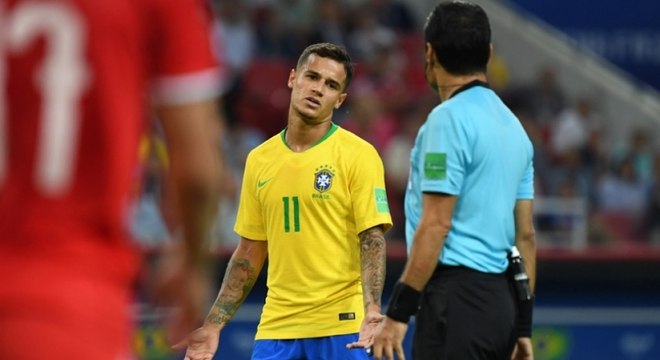 3º Philippe Coutinho
O meia-esquerda brasileiro, mesmo em fase conturbada no Barcelona, ainda conta com um grande prestígio no mercado de transferências. O camisa 11 da Seleção Brasileira vale cerca de R$ 100 milhões de euros, aproximadamente R$ 446 milhões. Quem também tem esse valor de mercado é o meia-atacante argentino Paulo Dybala