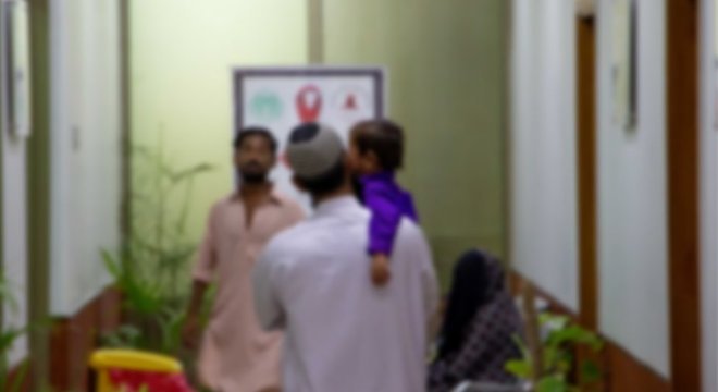 Epidemia começou em abril, quando um médico local desconfiou de sintomas de crianças que atendeu 