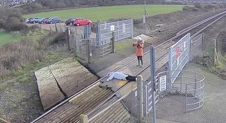 Provavelmente ficou uma foto feia, ainda por cima