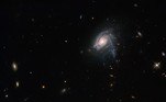 Esta é a simpática galáxia JO175, ela tem o formato de uma 'água-viva' e está a 650 milhões de anos-luz da TerraVEJA ISSO: Espiral de luz aparece no céu, e principal suspeita é que foi causada por foguete de Elon Musk