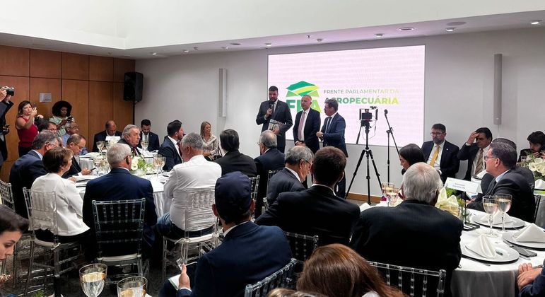 Deputados da FPA apresentam propostas para a reforma tributária, nesta terça-feira (28)