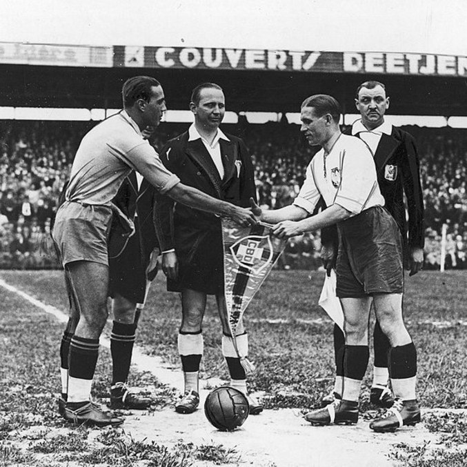 Brasil X Polônia, um dos oito jogos da inauguração de 1938