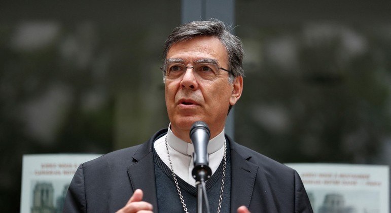 Michel Aupetit apresentou seu pedido de demissão ao papa após escândalo