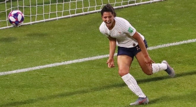 Gauvin comemora gol da FranÃ§a contra o Brasil