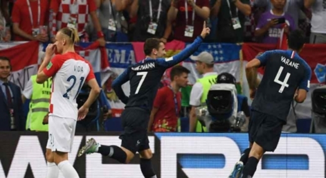 Francês comemora gol na final contra a Croácia