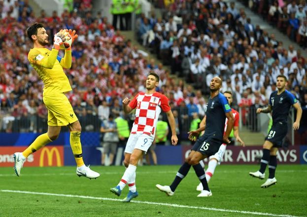 As tentativas croatas, no entanto, não passavam por Lloris, que não se abateu com a falha