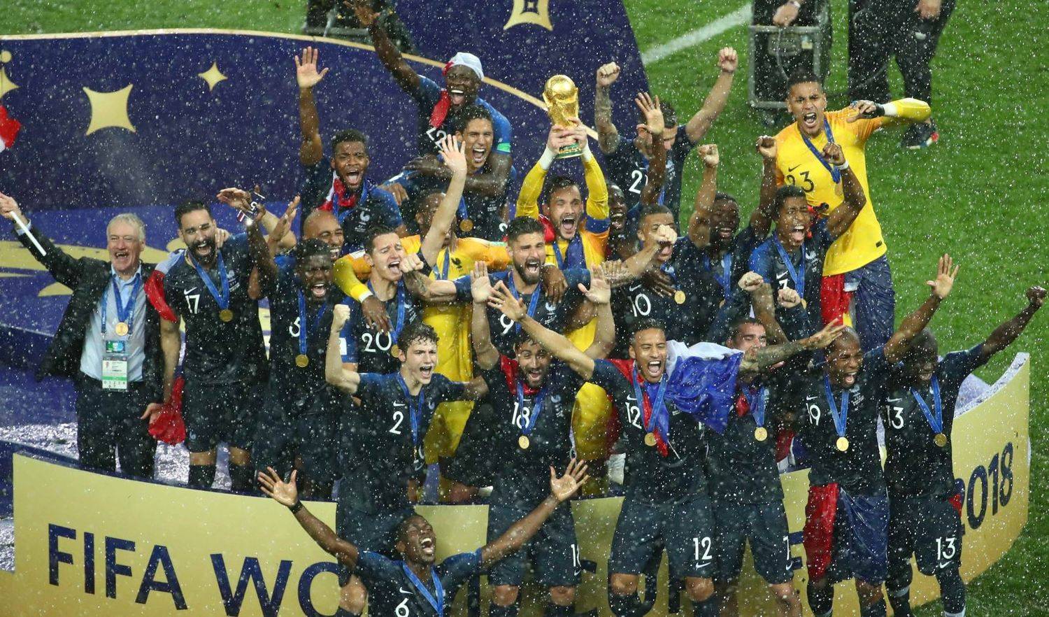 França vence Croácia por 4 x 2 e é bicampeã mundial de futebol