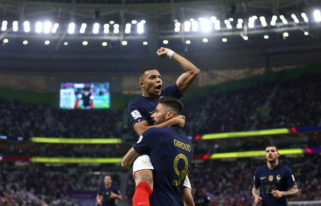 Com show de Mbappé, a França bateu a Polônia por 3 a 1 e avançou às quartas de final da Copa do Mundo