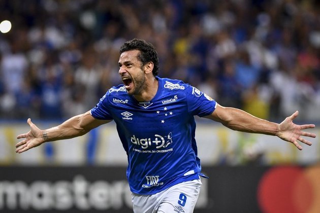 Ídolo e artilheiro, Fred também não escapou das dívidas milionárias do time de Belo Horizonte. O Cruzeiro deve mais de R$ 30.5 milhões para o jogador