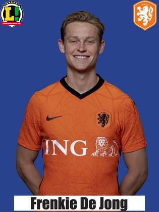 FRENKIE DE JONG - 6,5 - Foi um dos jogadores mais combativos da Holanda. Empenhou-se para levar a equipe à frente, com bons passes e investidas de qualidade.